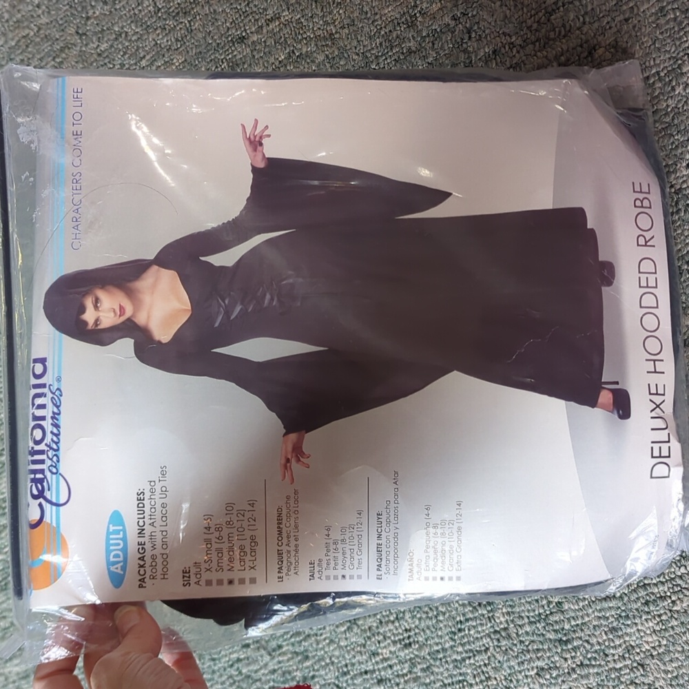 California Costumes Deluxe hooded robe Medium - Picture 9 of 9